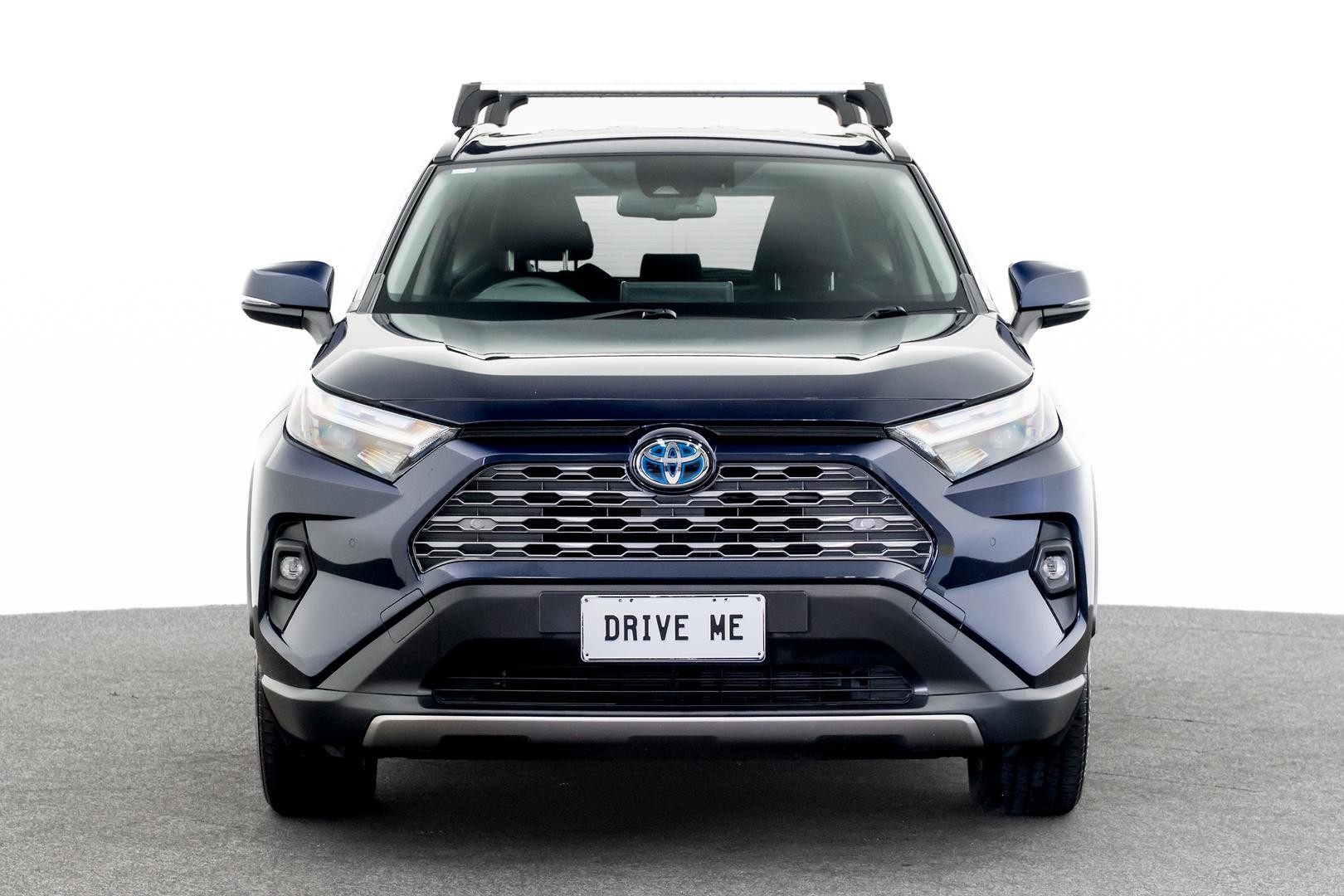 Toyota Rav4 image 2