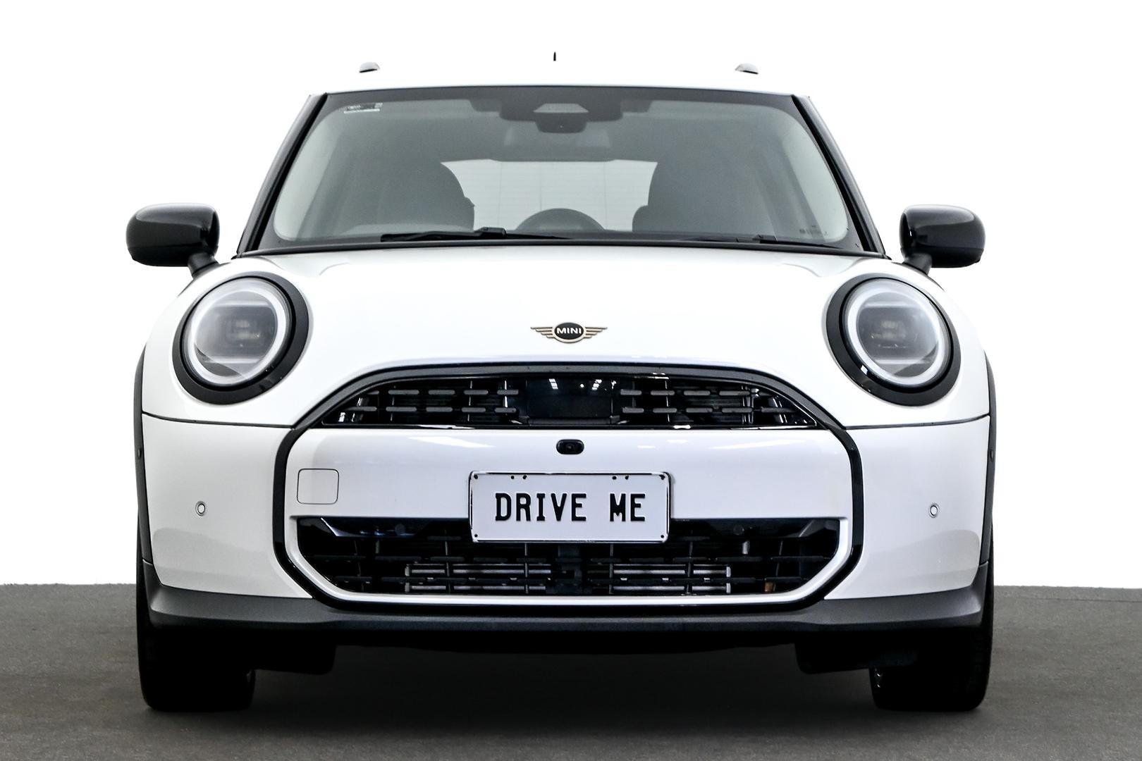 Mini Cooper image 2