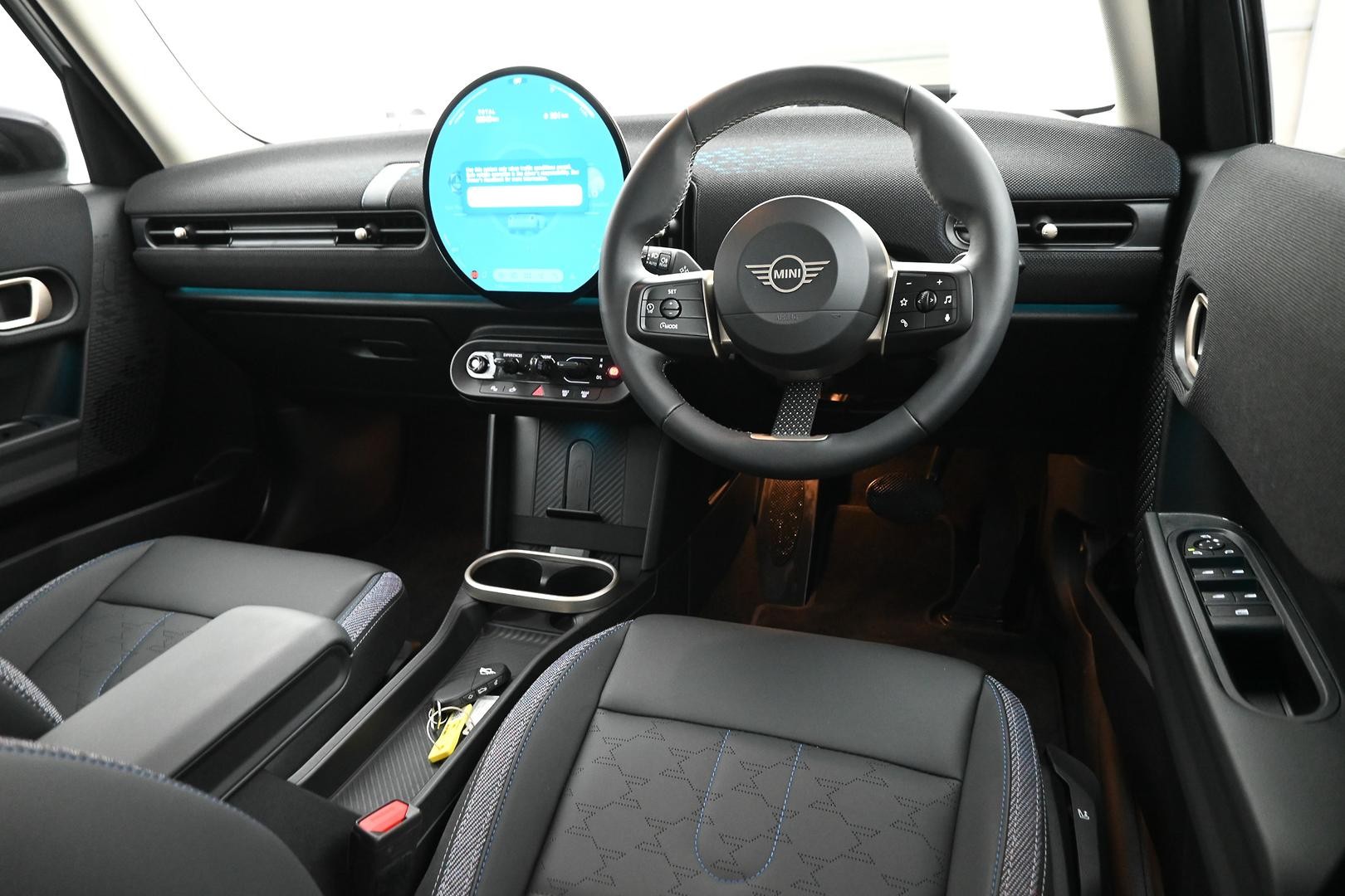 Mini Cooper image 4