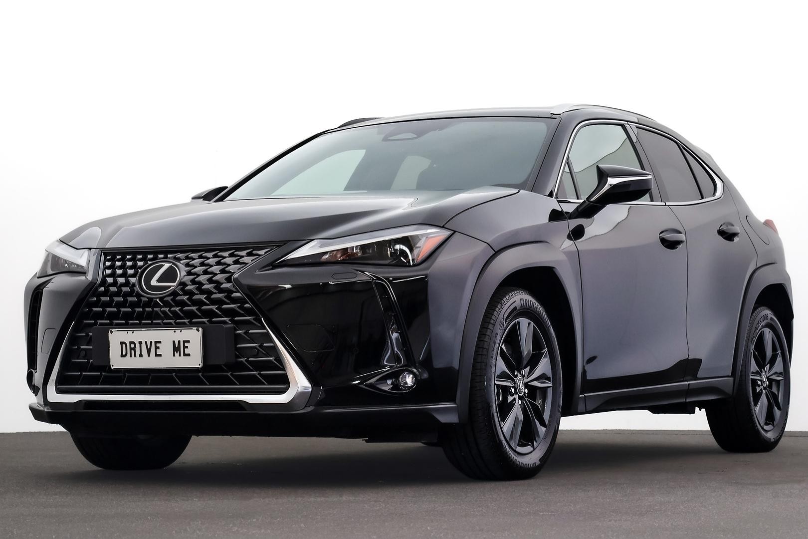 Lexus Ux image 1
