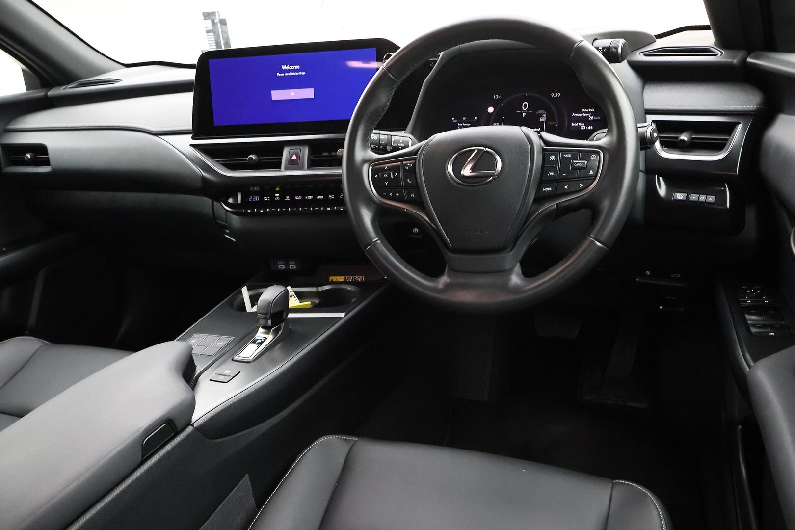 Lexus Ux image 4