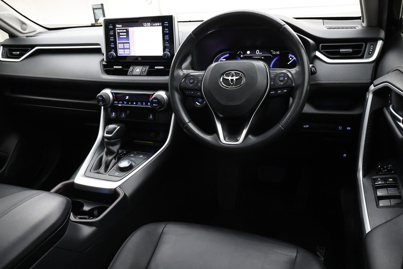 Toyota Rav4 image 4