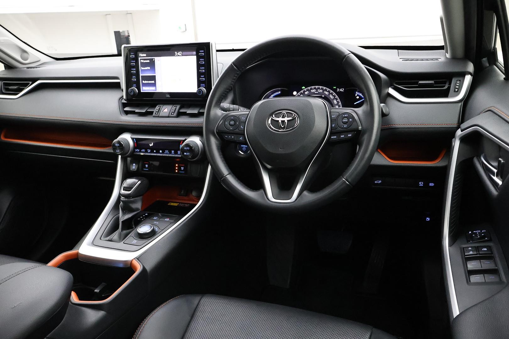 Toyota Rav4 image 4