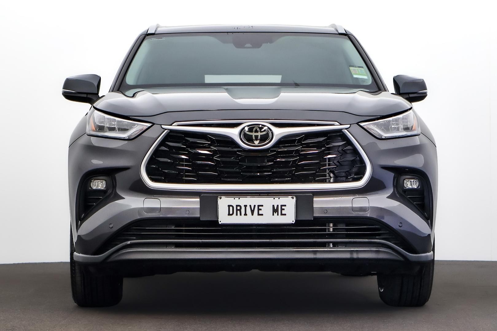 Toyota Kluger image 2