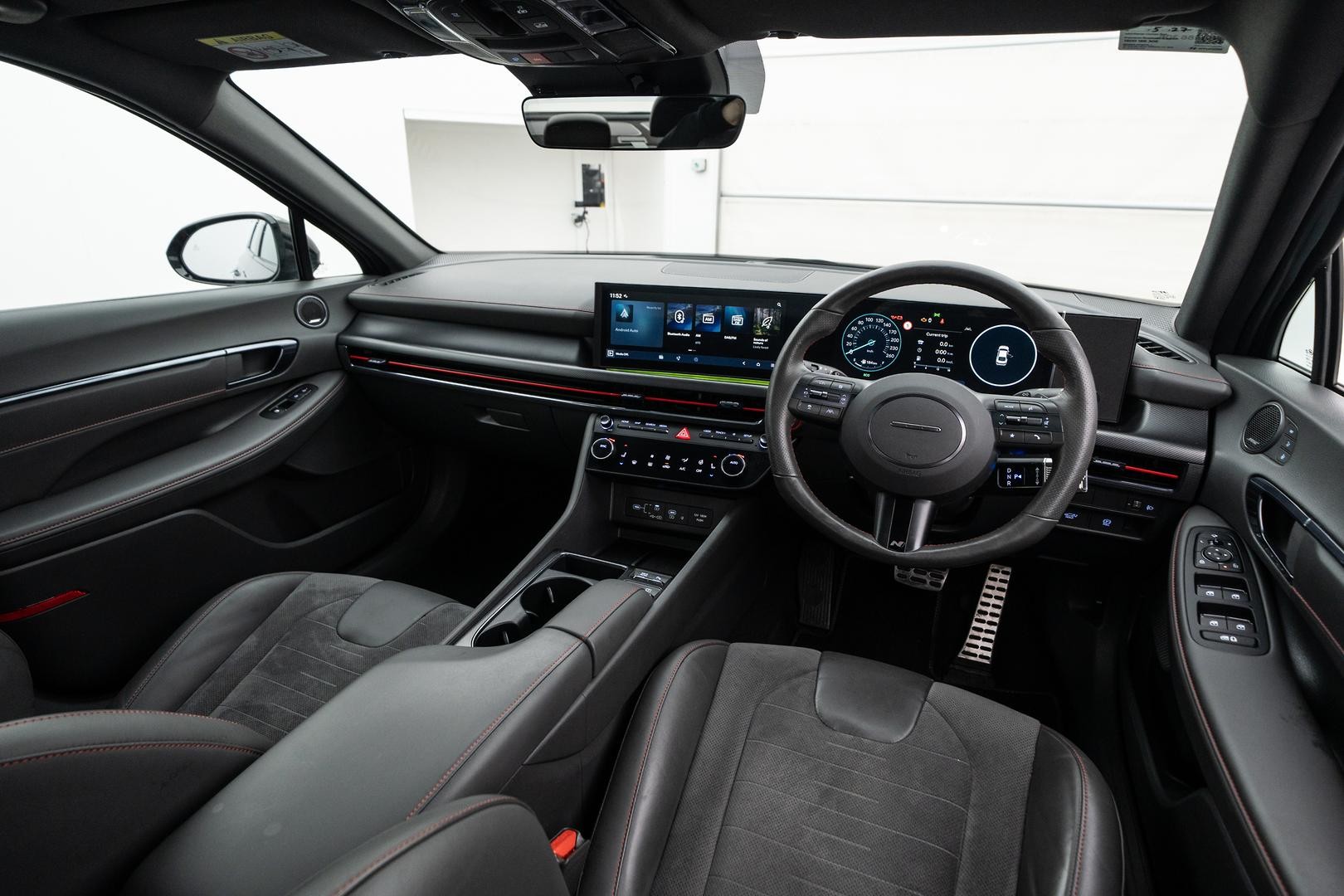 Hyundai Sonata image 4