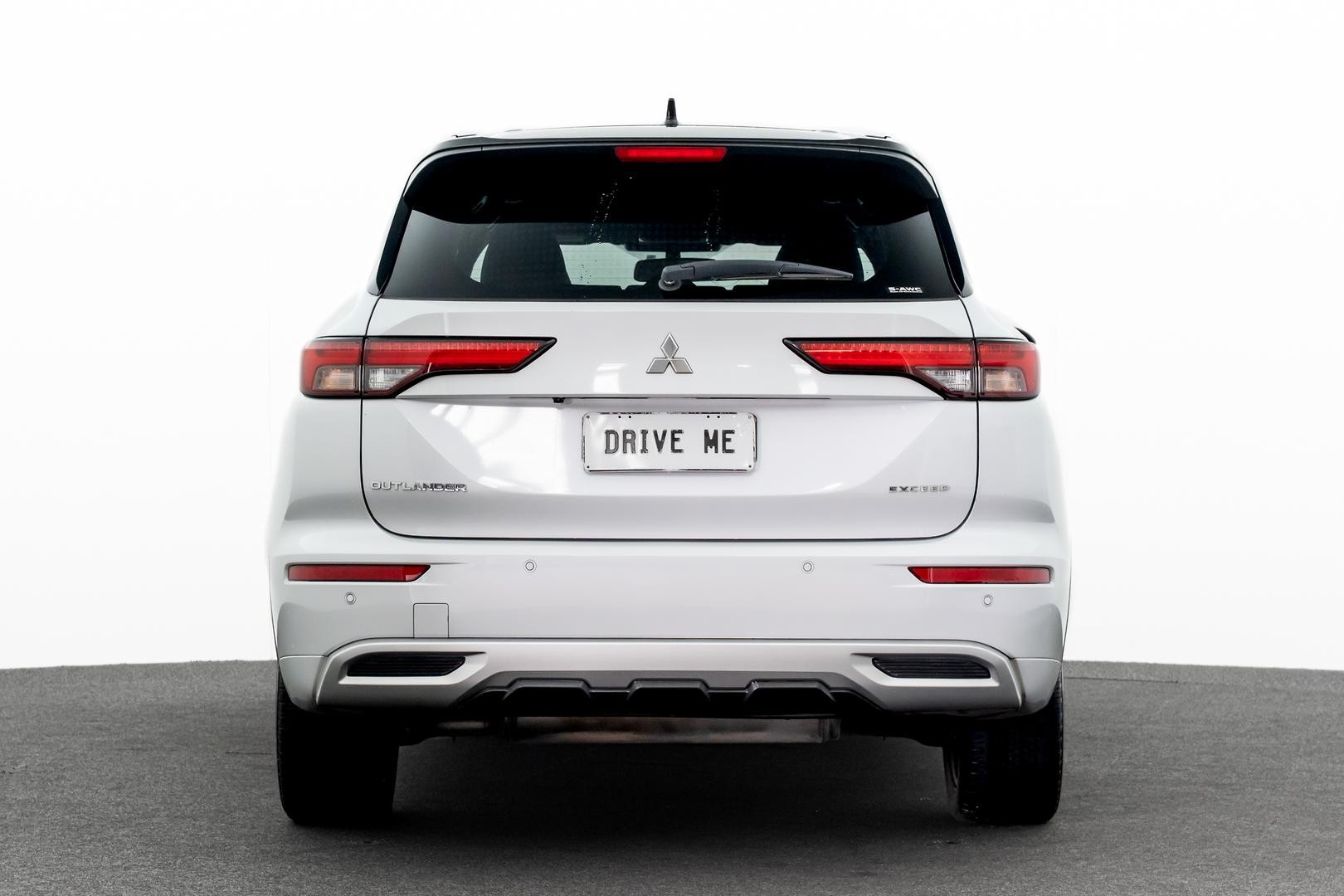Mitsubishi Outlander image 3