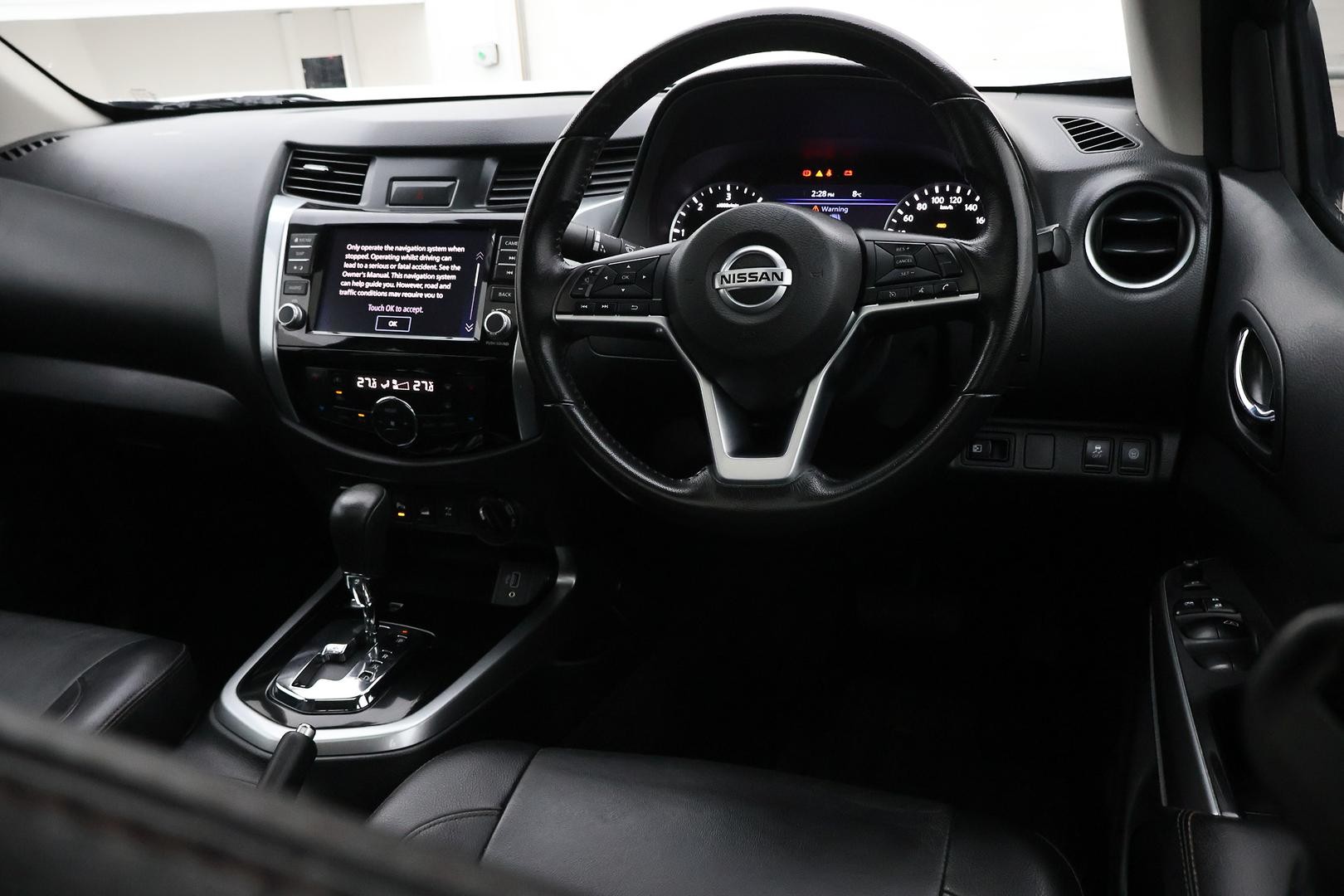Nissan Navara image 4