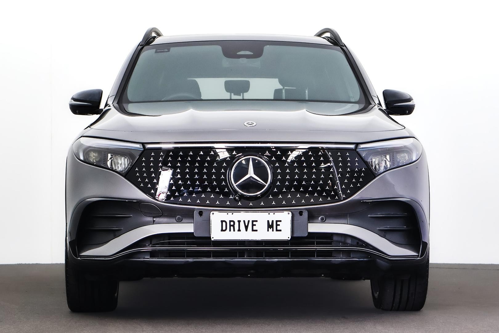 Mercedes Benz Eqb image 2