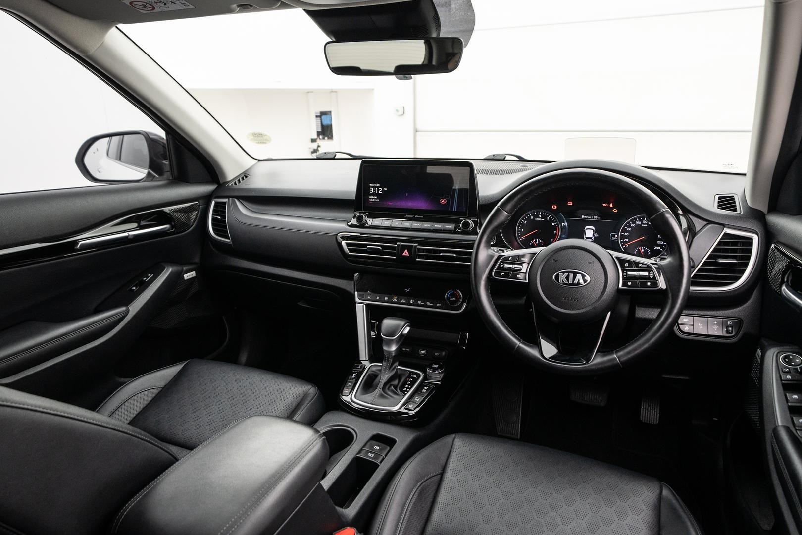 Kia Seltos image 4