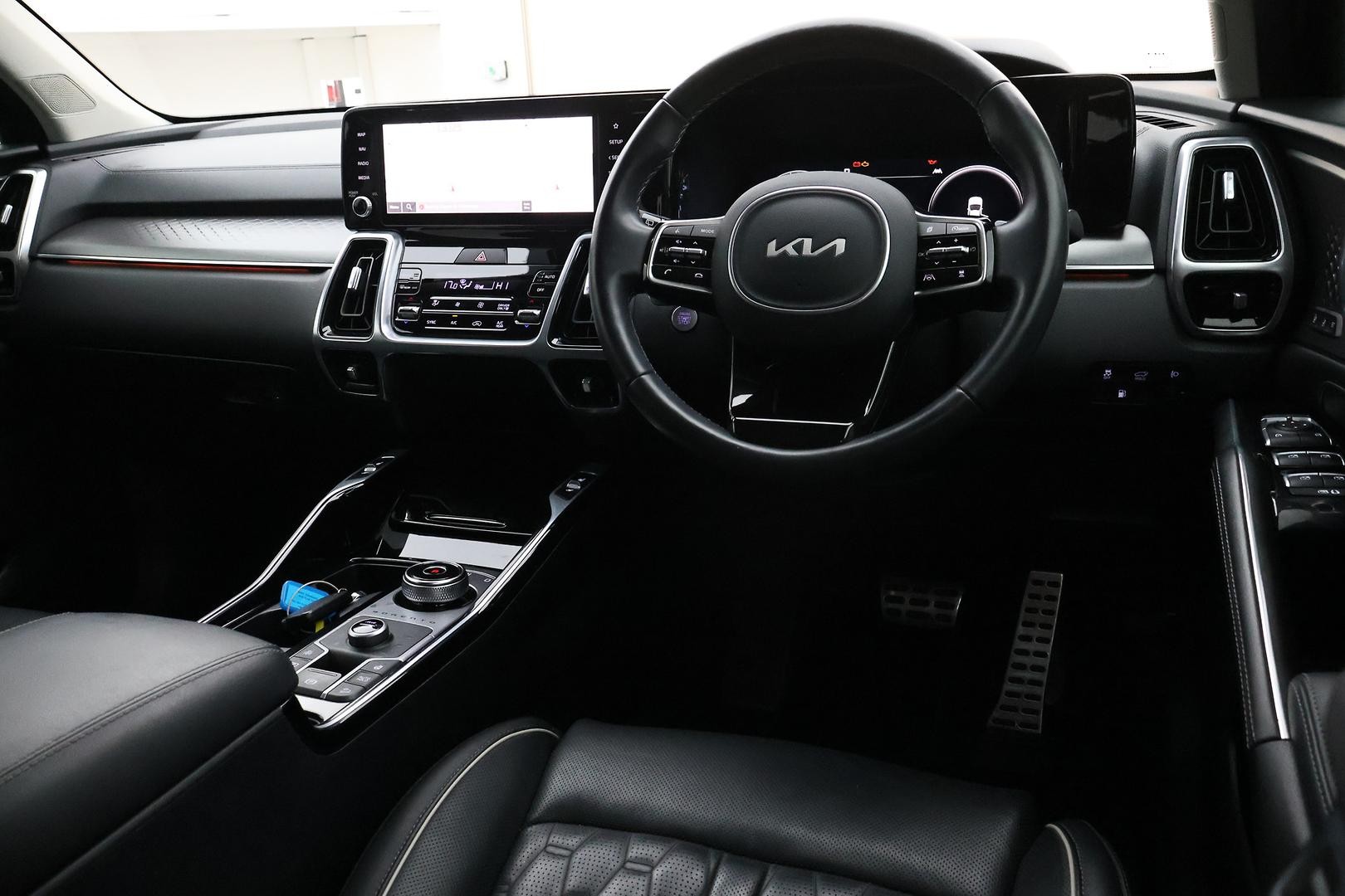 Kia Sorento image 4
