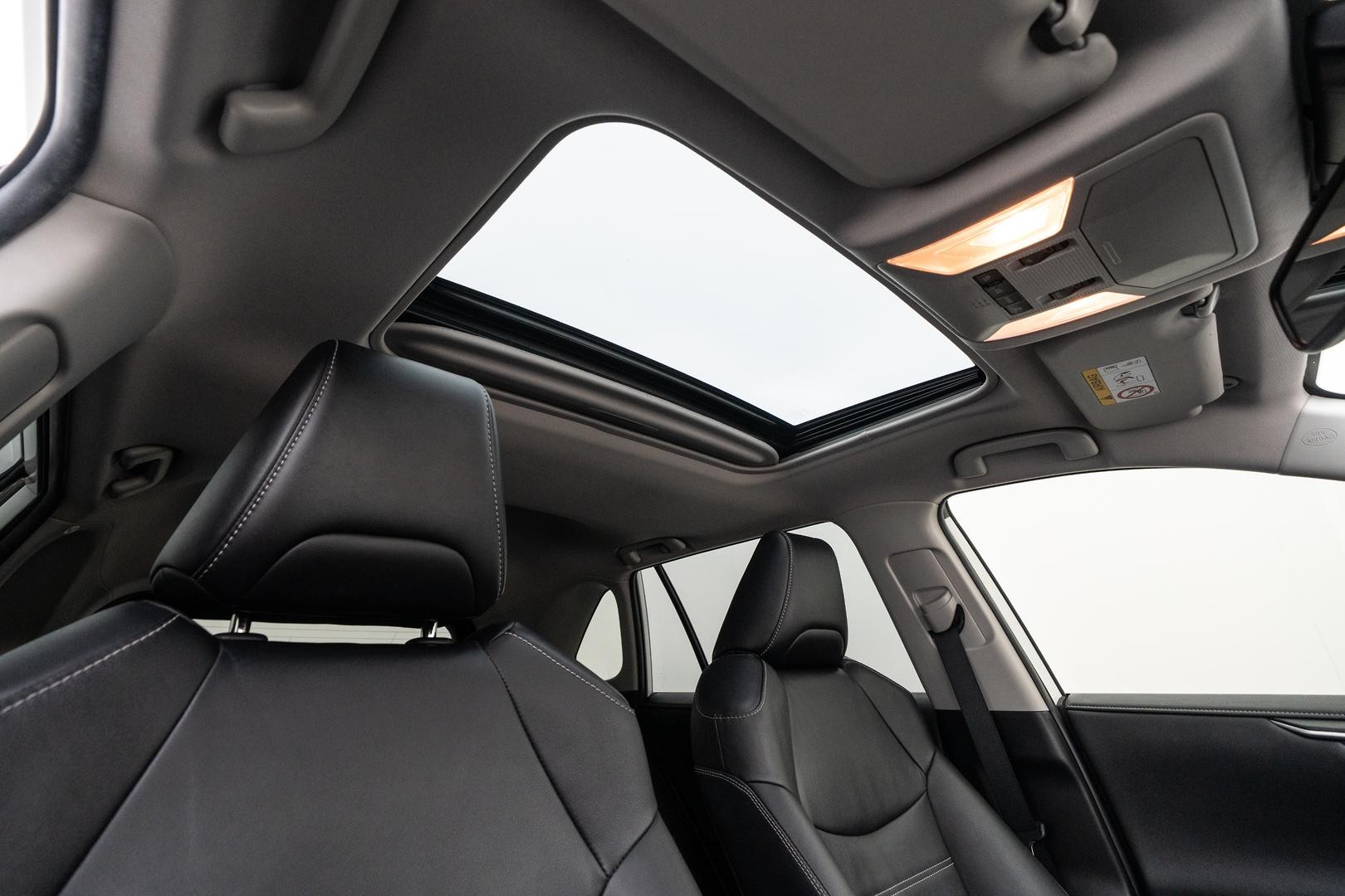 Toyota Rav4 image 4