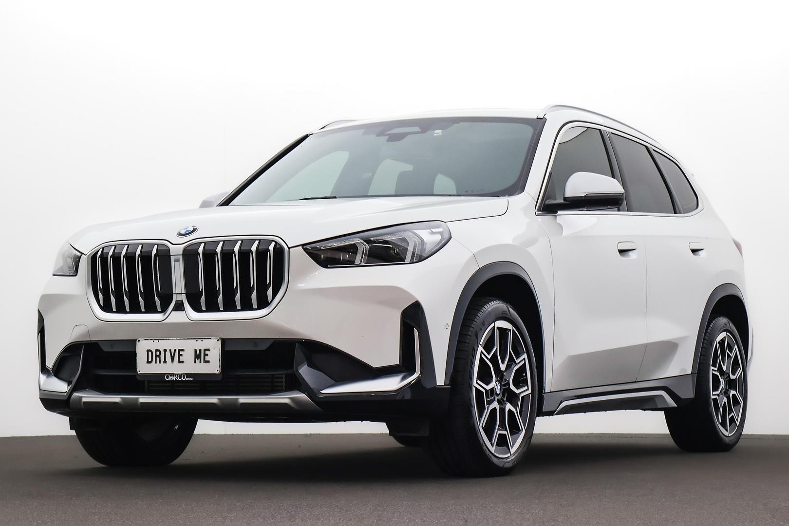 BMW X1 image 1