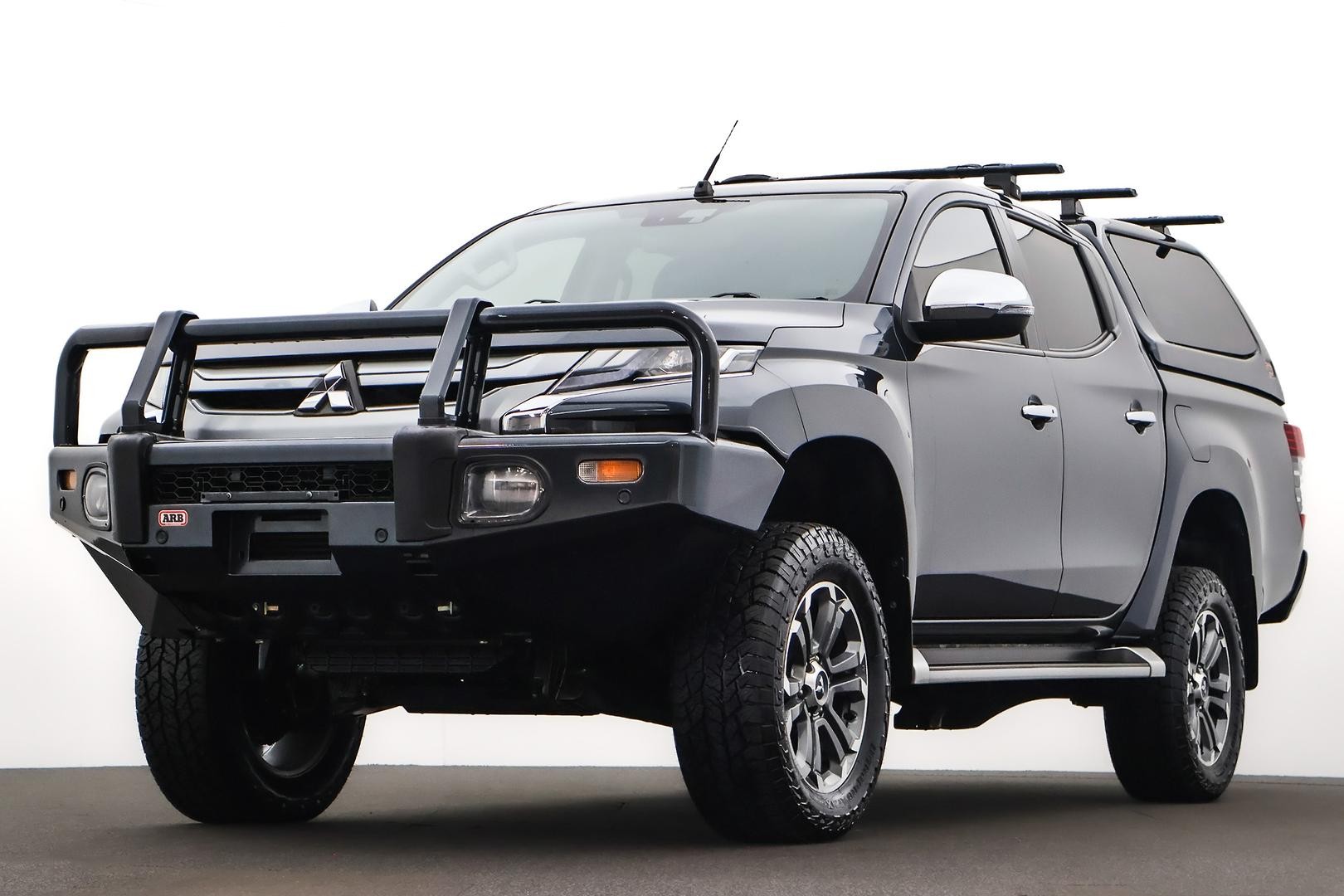 Mitsubishi Triton image 1