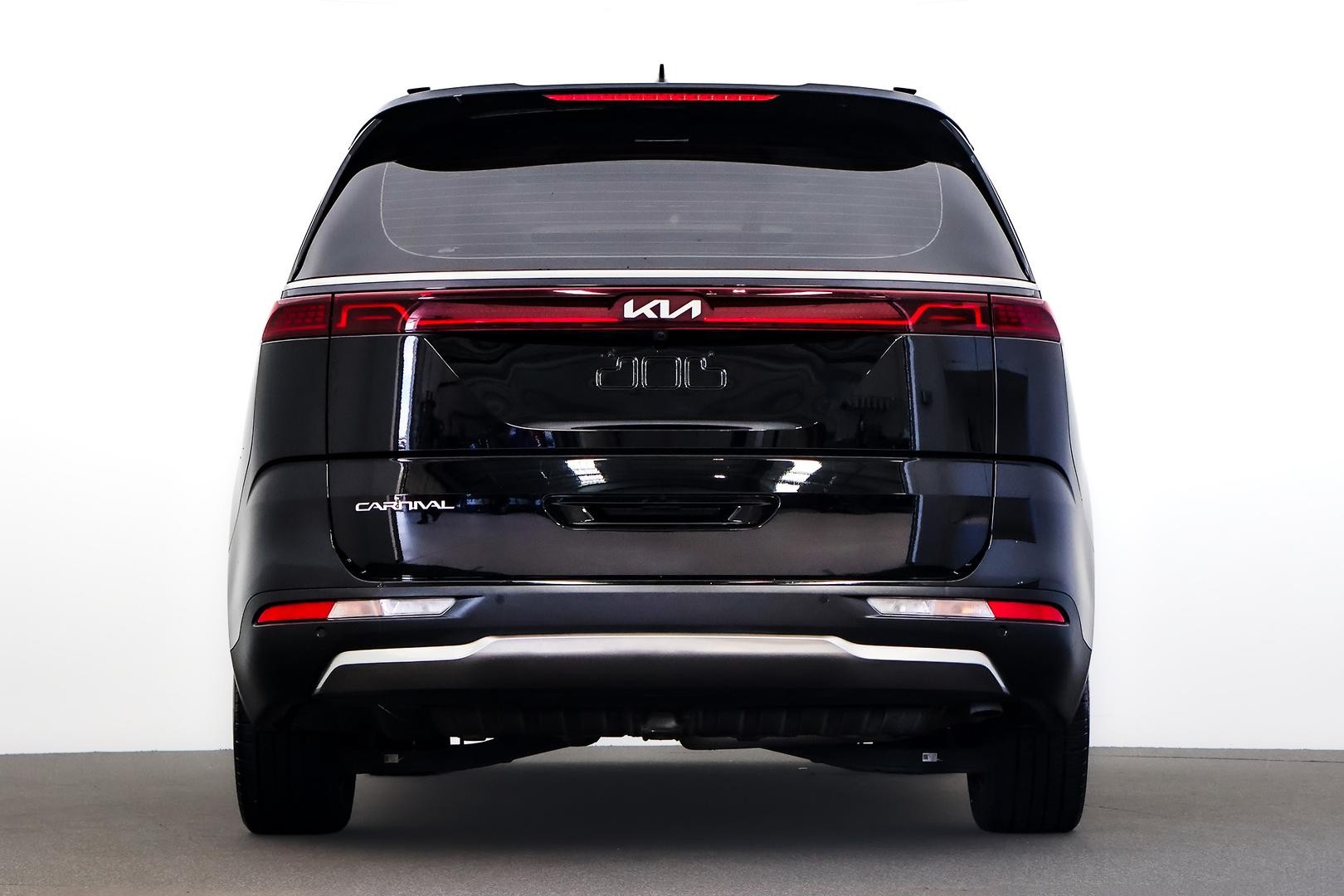 Kia Carnival image 3
