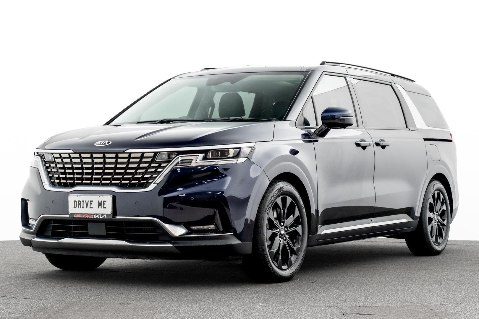 Kia Carnival image 1