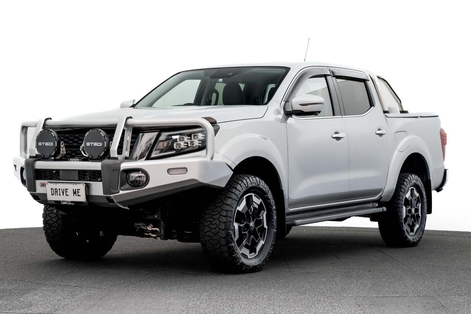Nissan Navara image 1