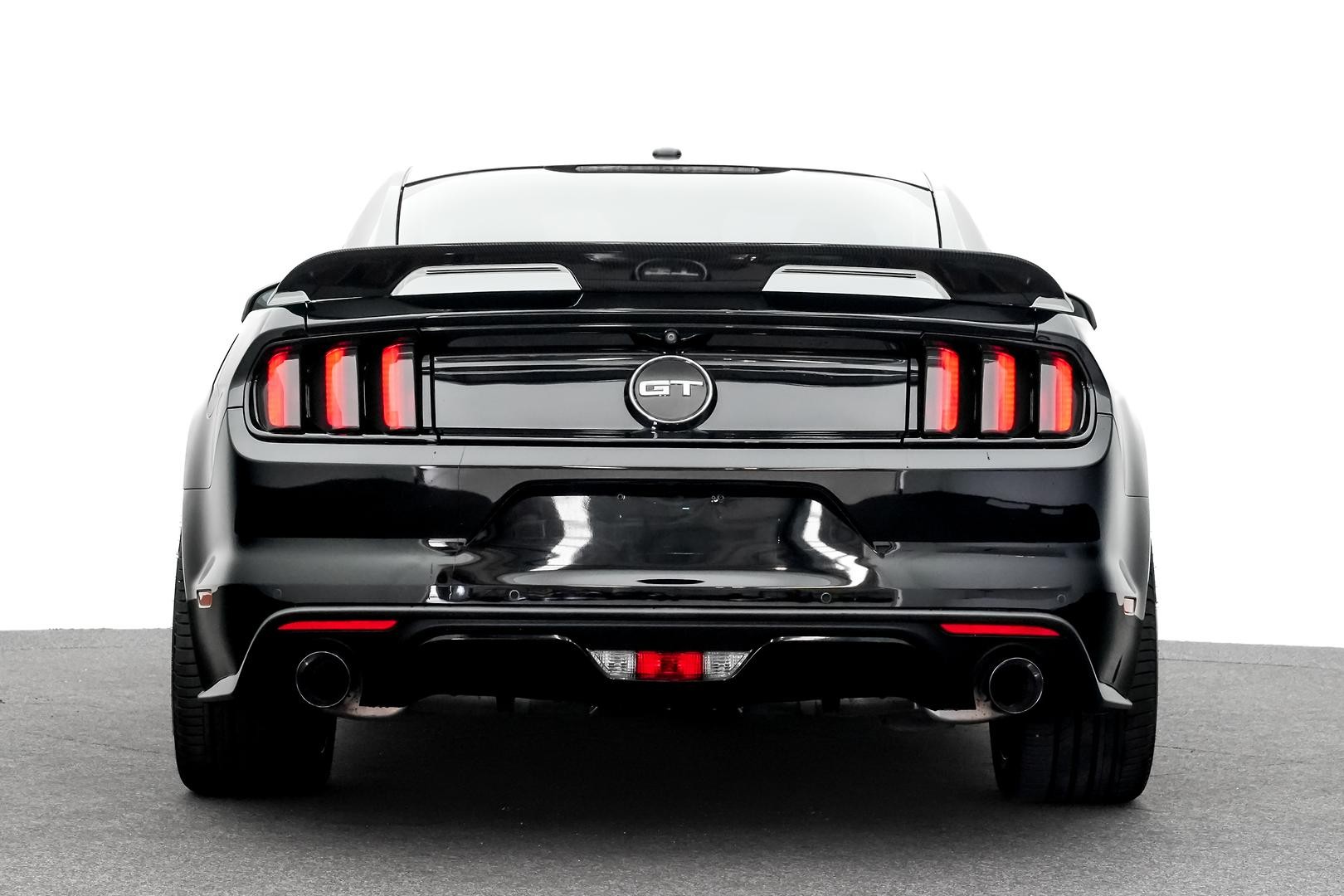 Ford Mustang image 3