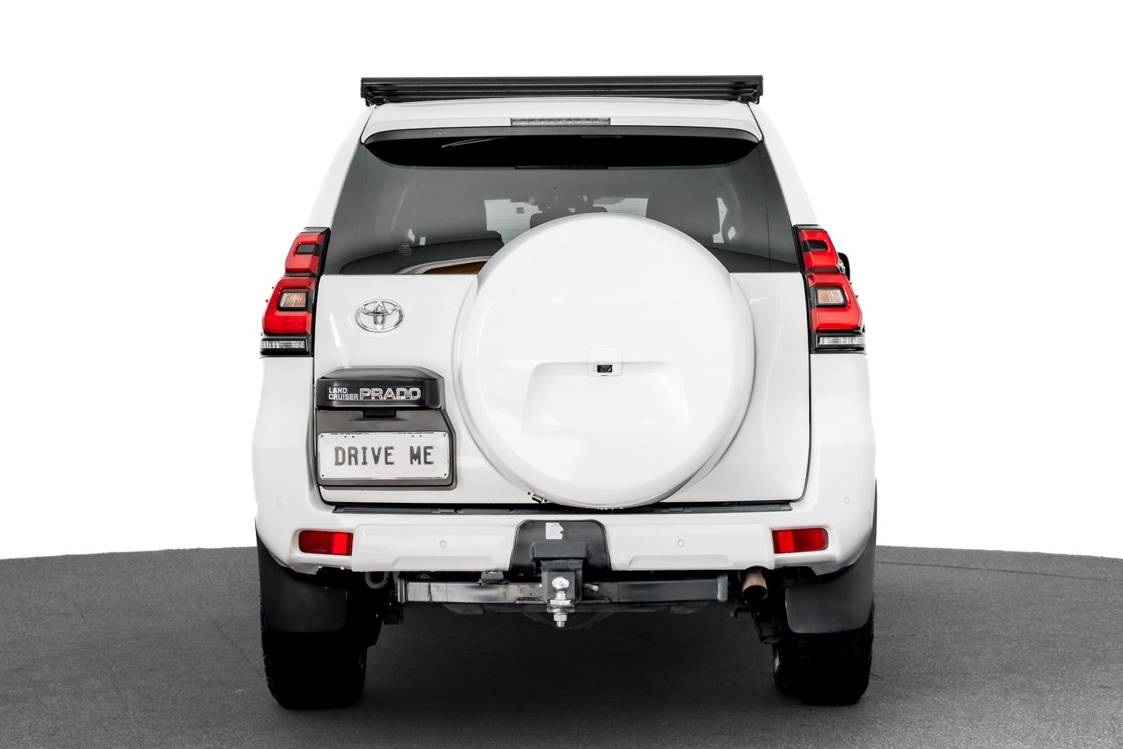 Toyota Landcruiser Prado image 3