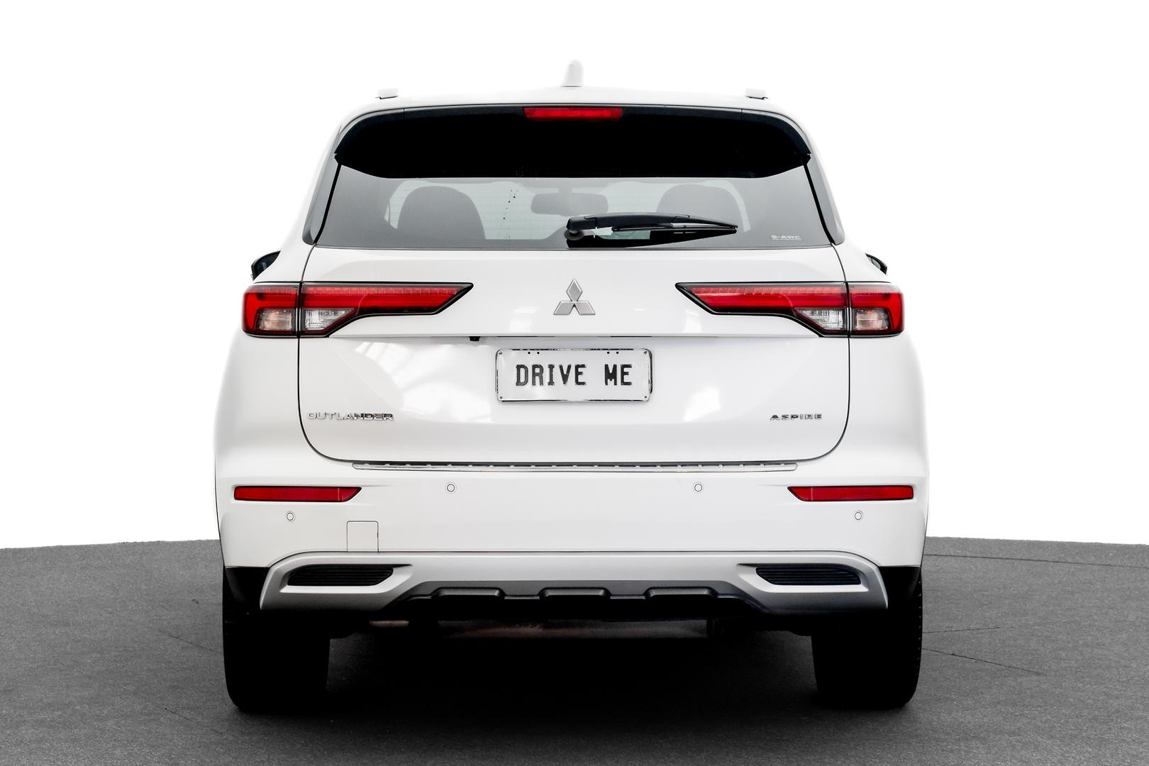 Mitsubishi Outlander image 3