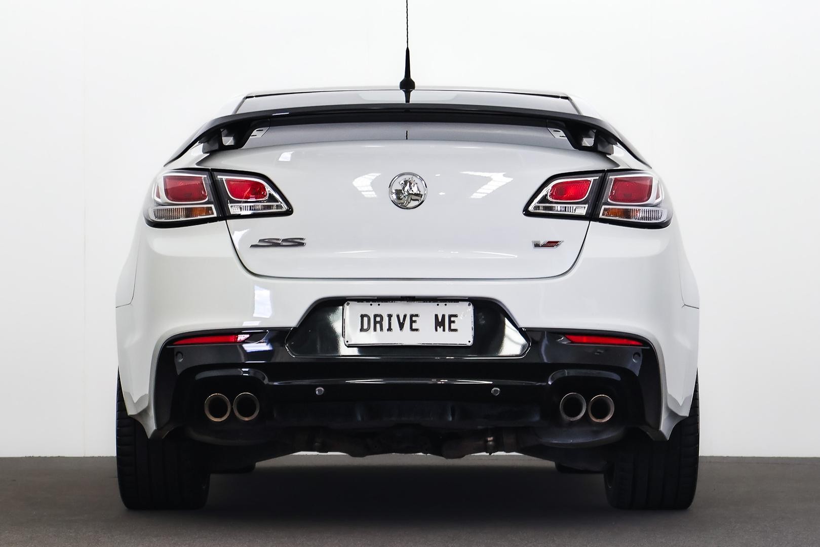 Holden Commodore image 3