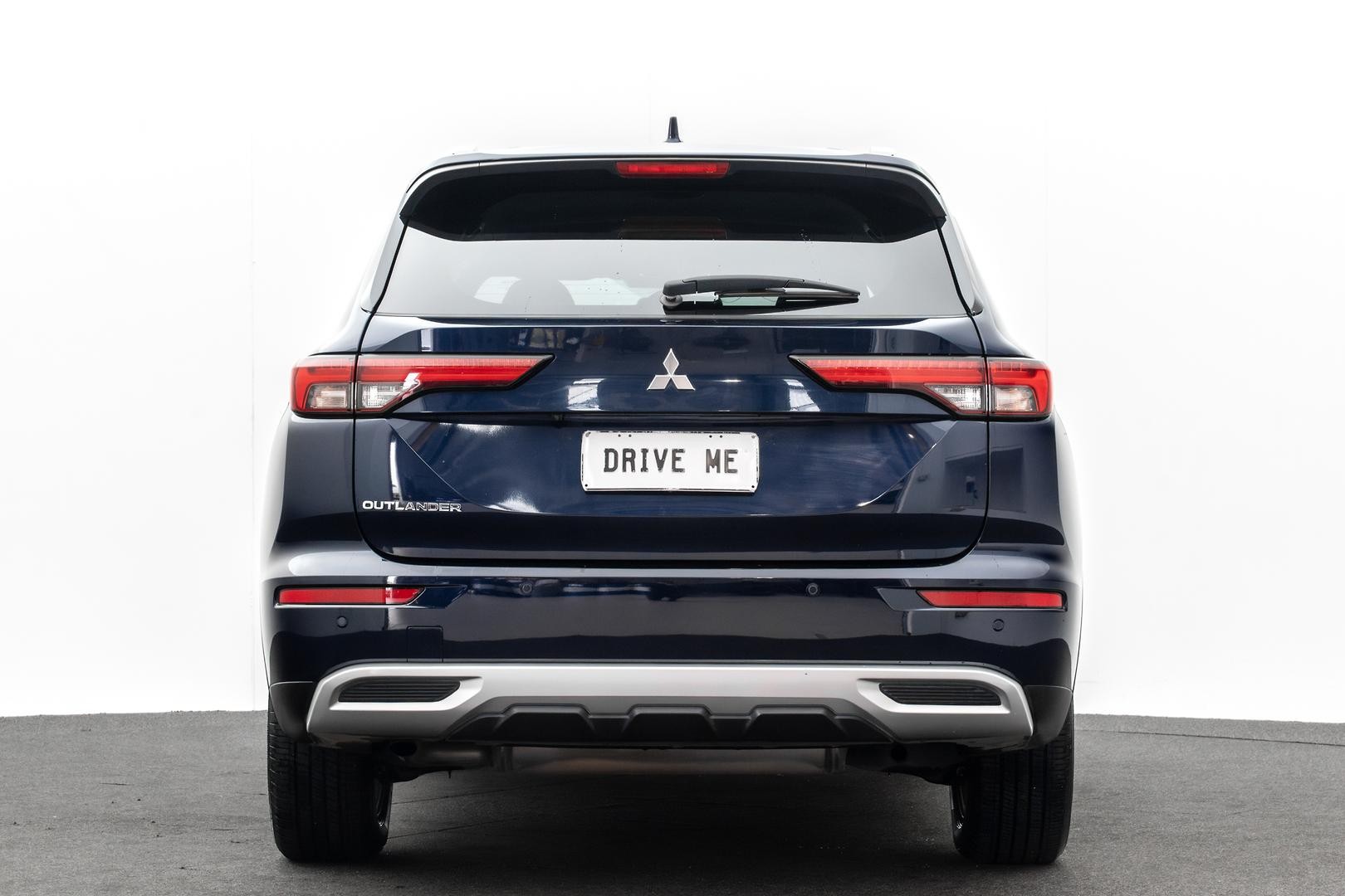 Mitsubishi Outlander image 3