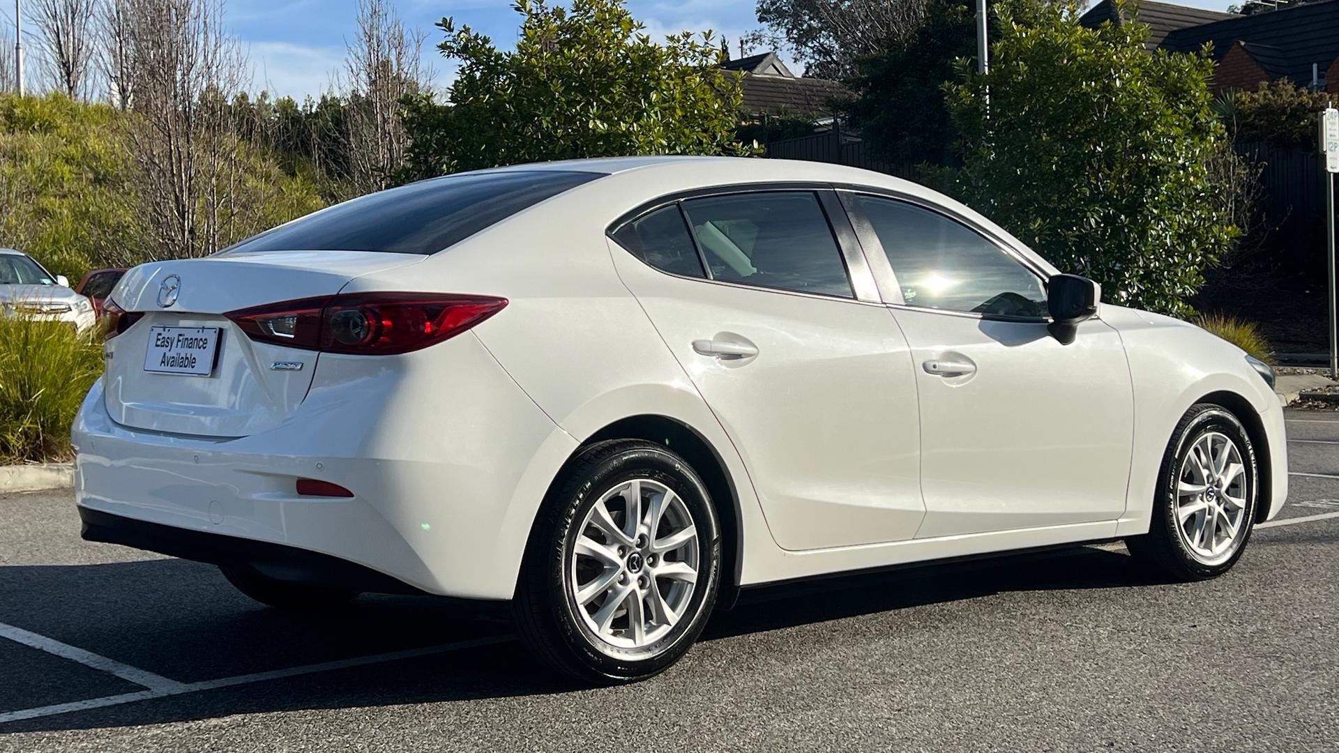 Mazda 3 image 4