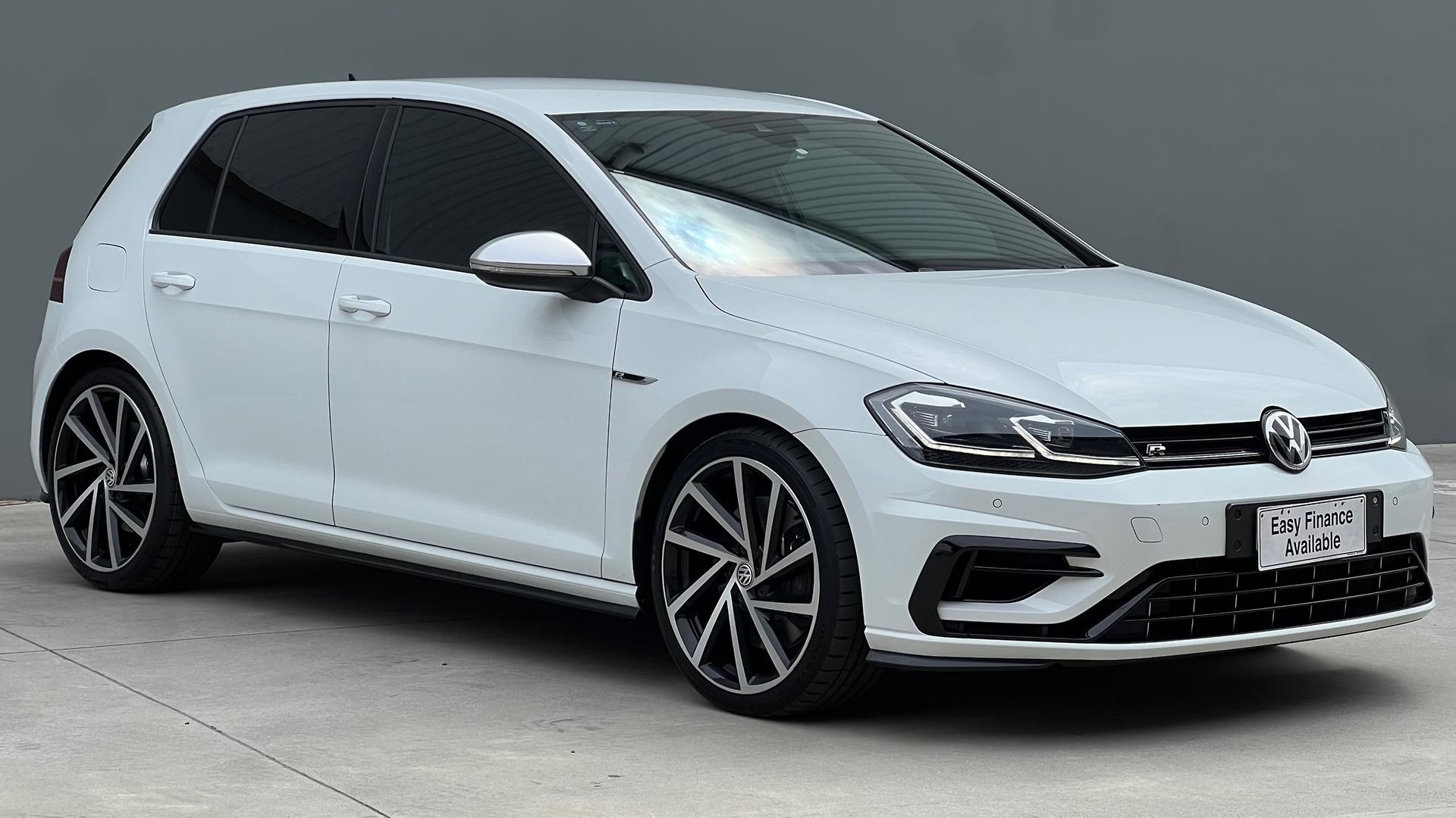 Volkswagen Golf image 2