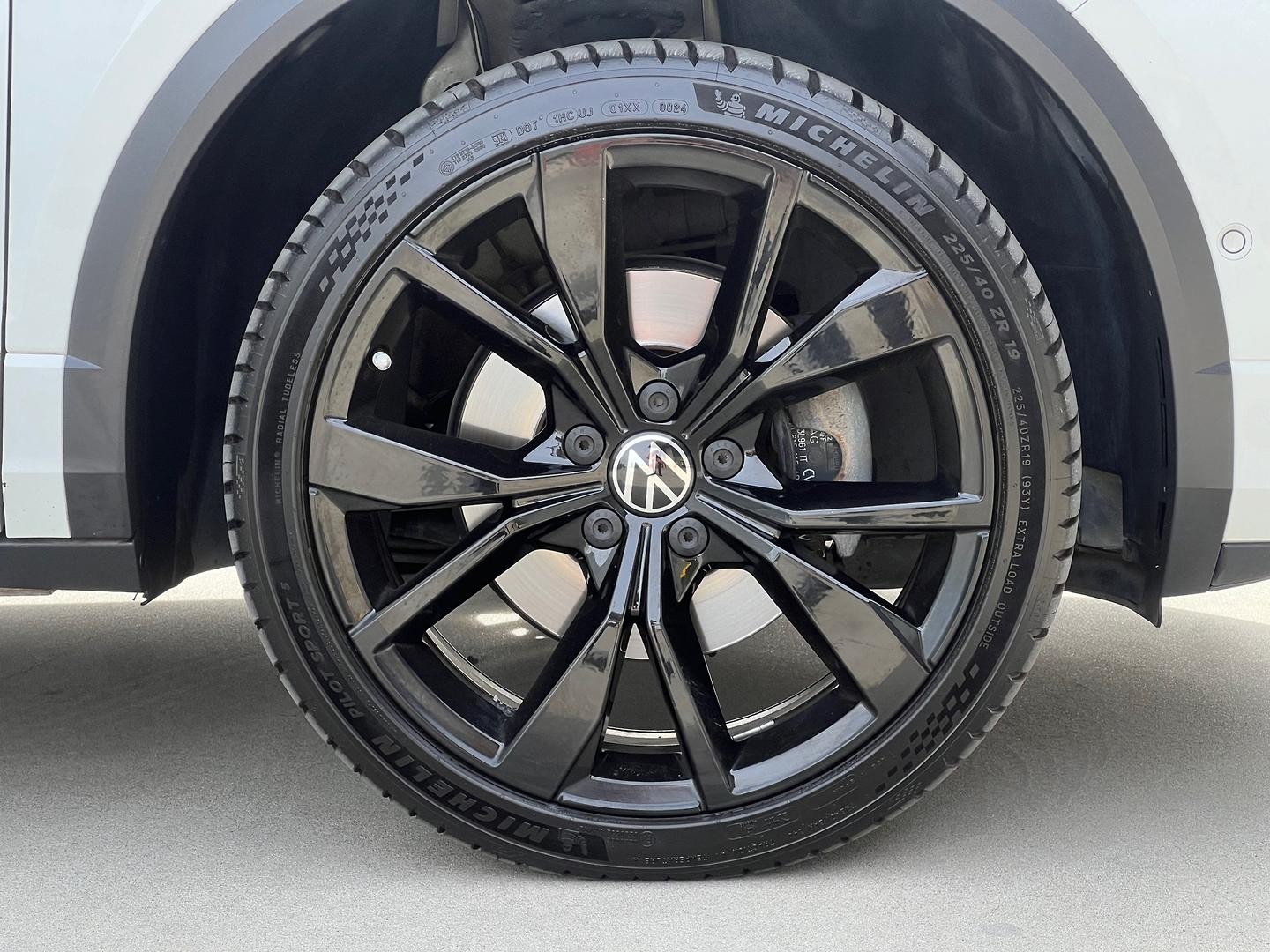 Volkswagen T-roc image 4
