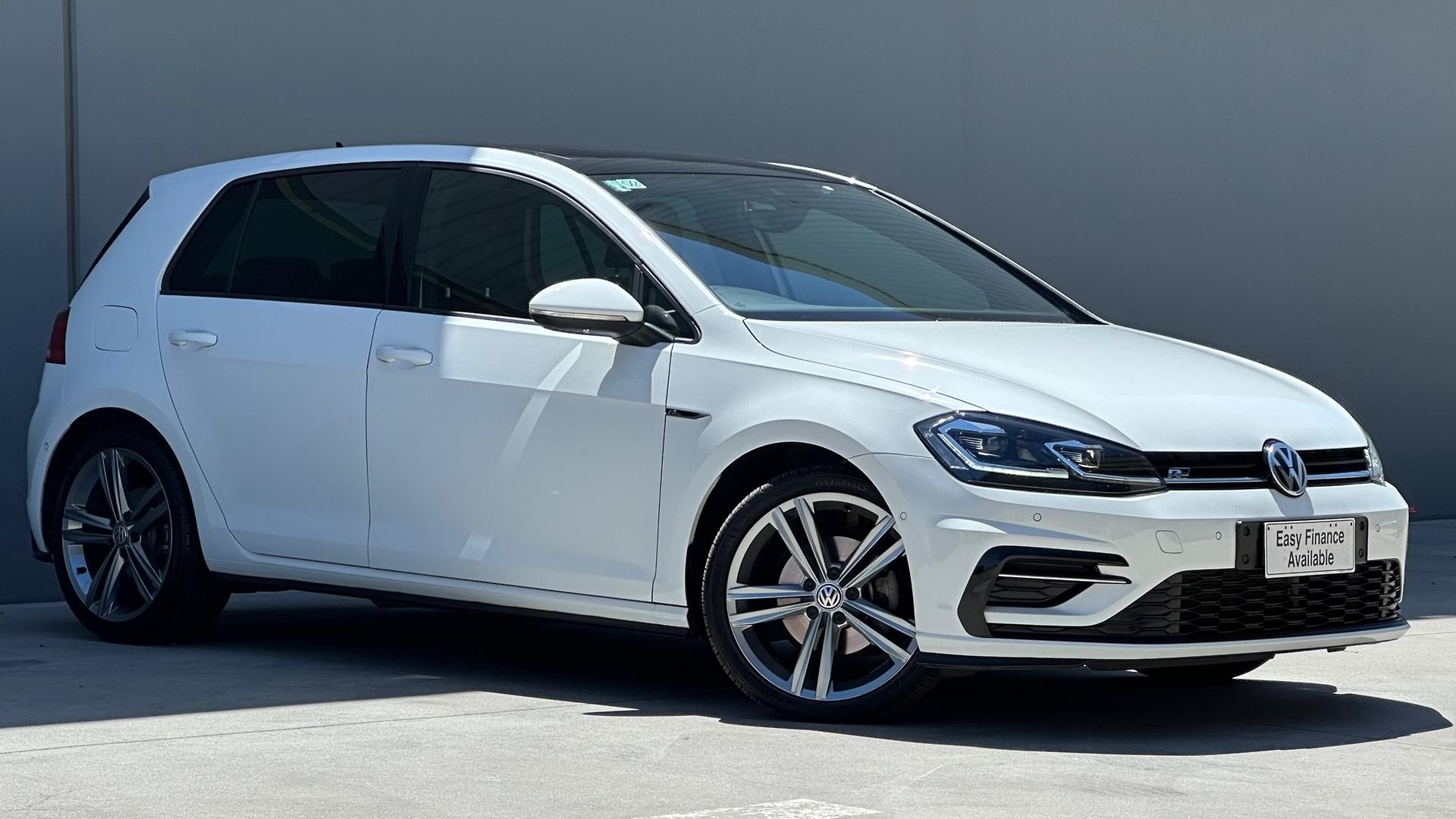 Volkswagen Golf image 3
