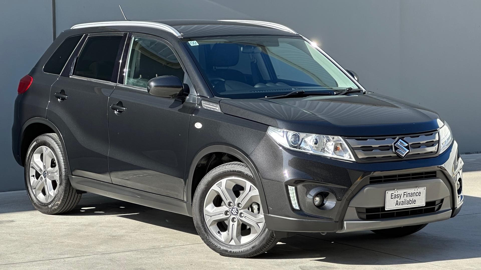 Suzuki Vitara image 1