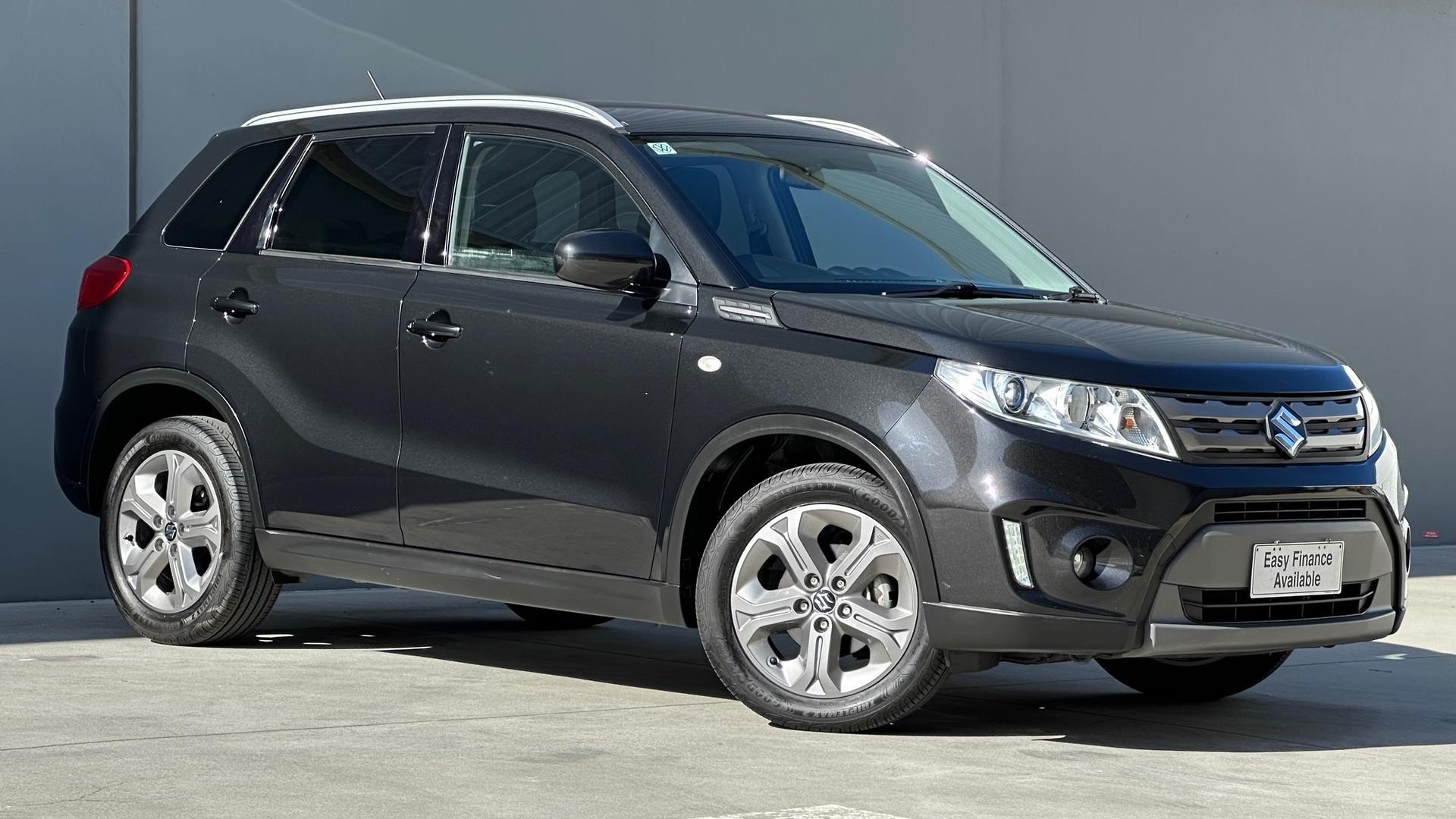 Suzuki Vitara image 3