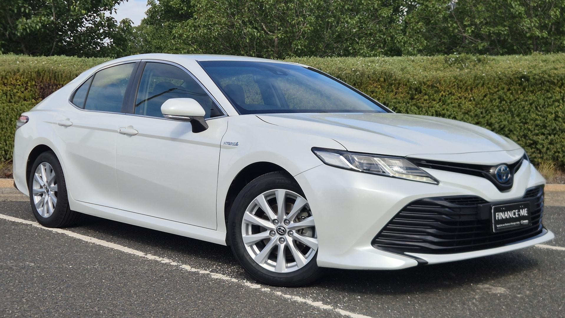Toyota Camry image 1