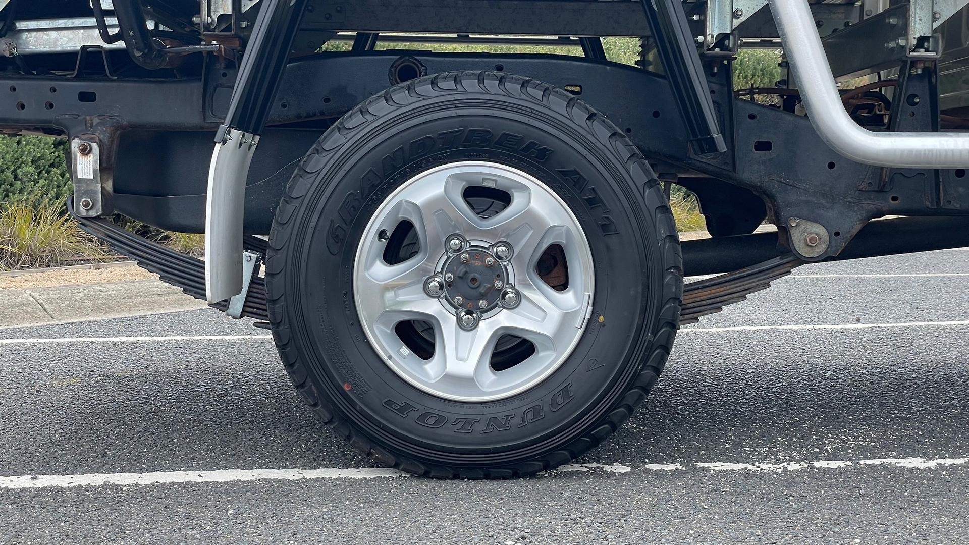 Toyota Landcruiser image 4