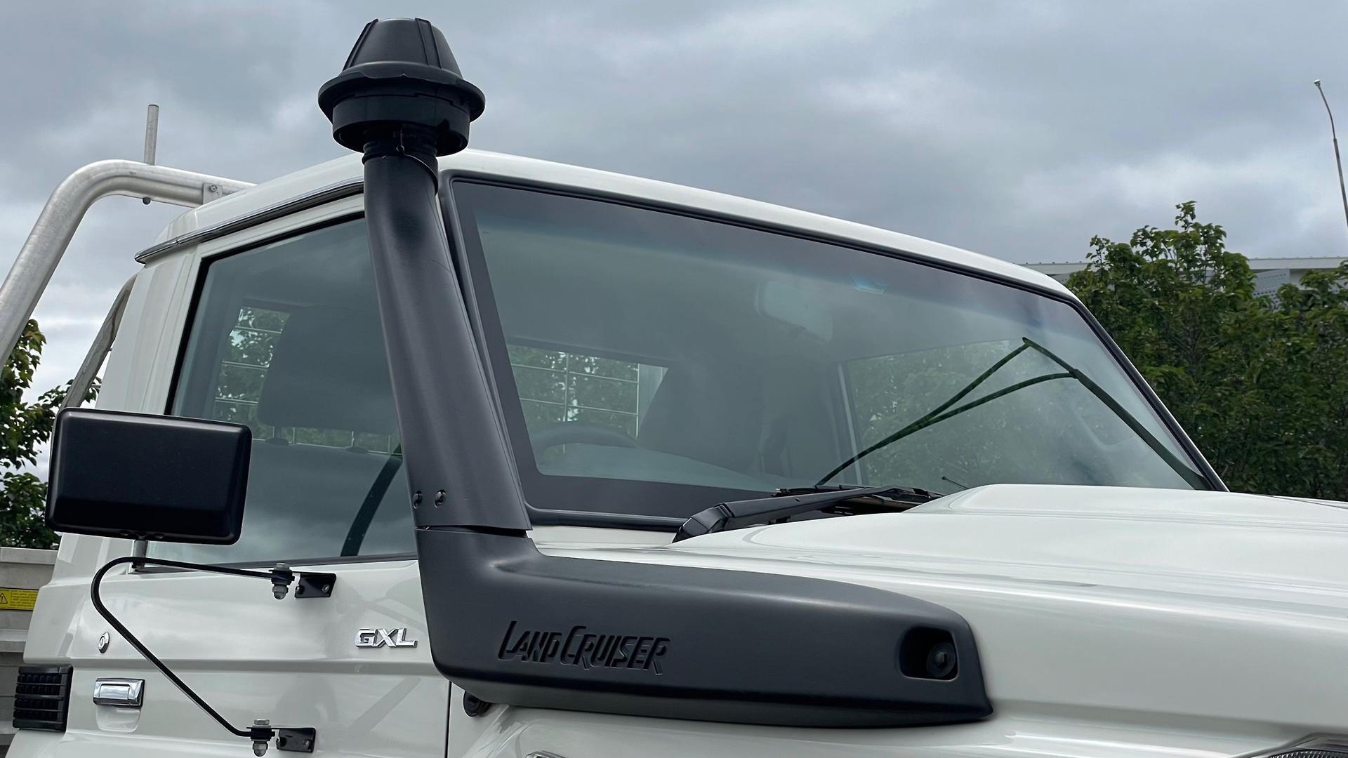 Toyota Landcruiser image 3