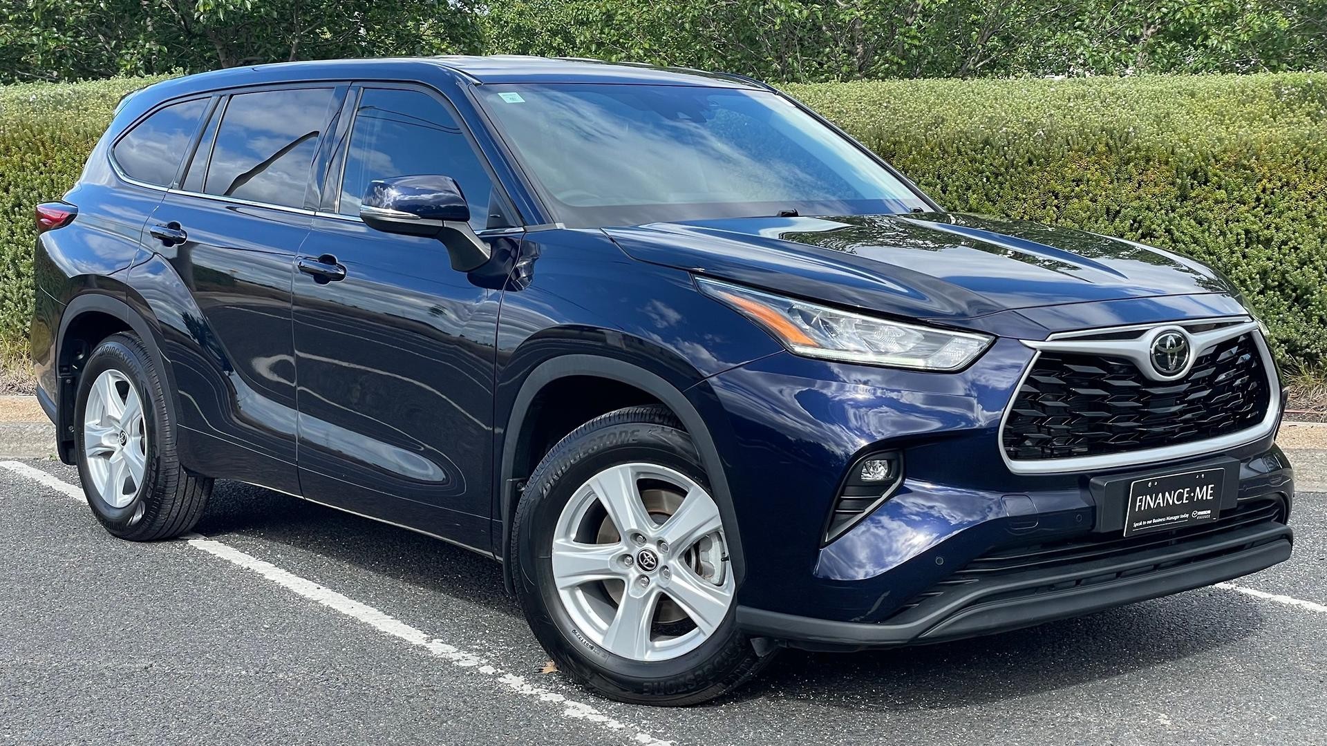 Toyota Kluger image 1