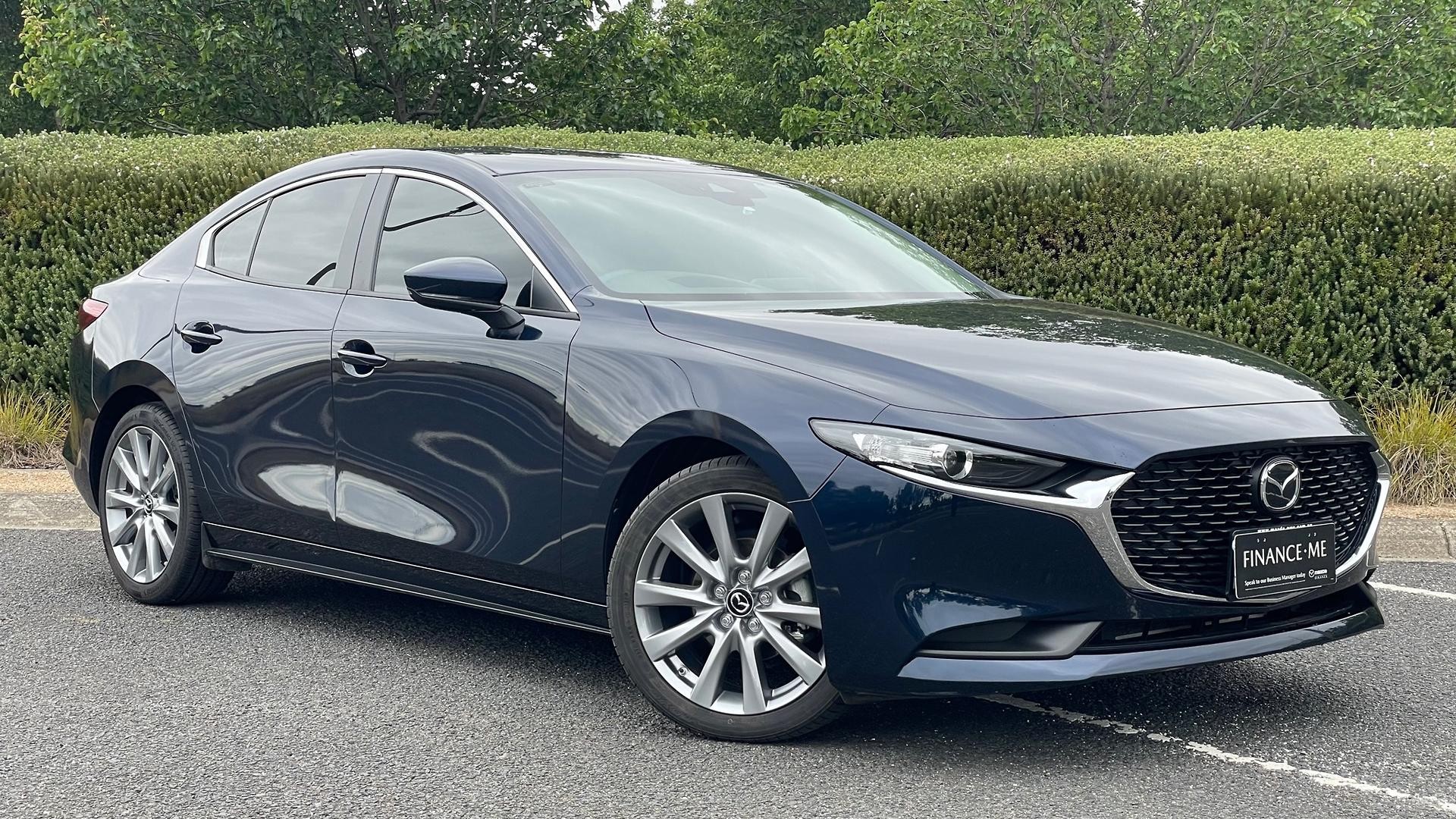 Mazda 3 image 1