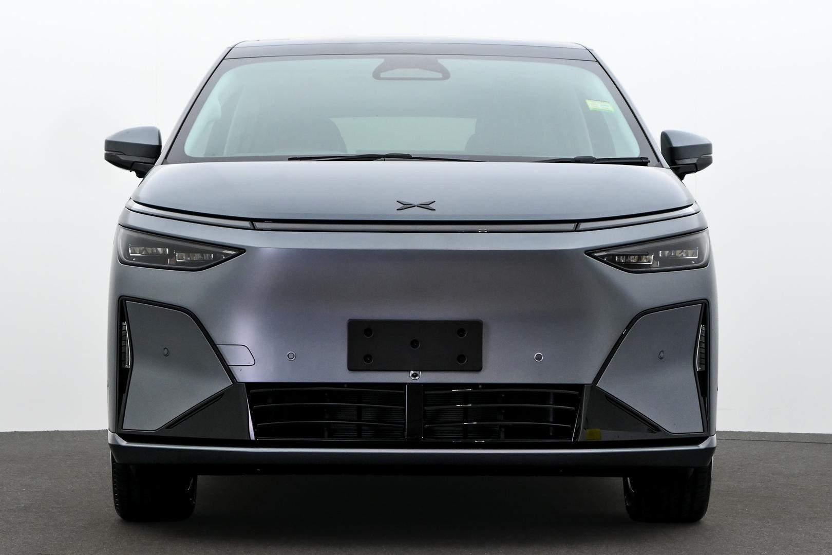 Xpeng X9 image 2