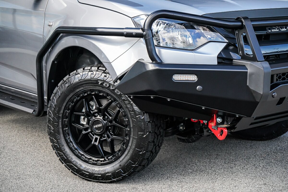 Isuzu D-max image 2