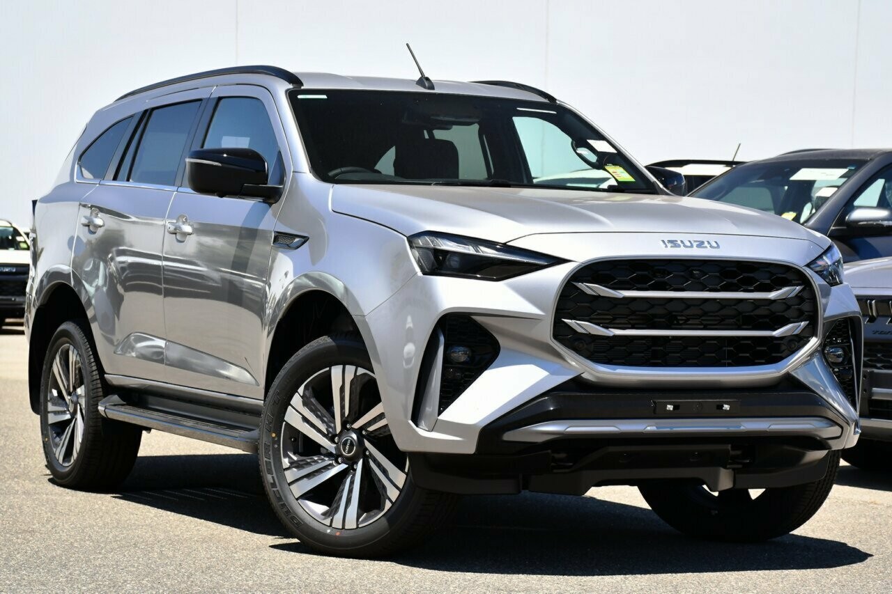 Isuzu Mu-x image 1