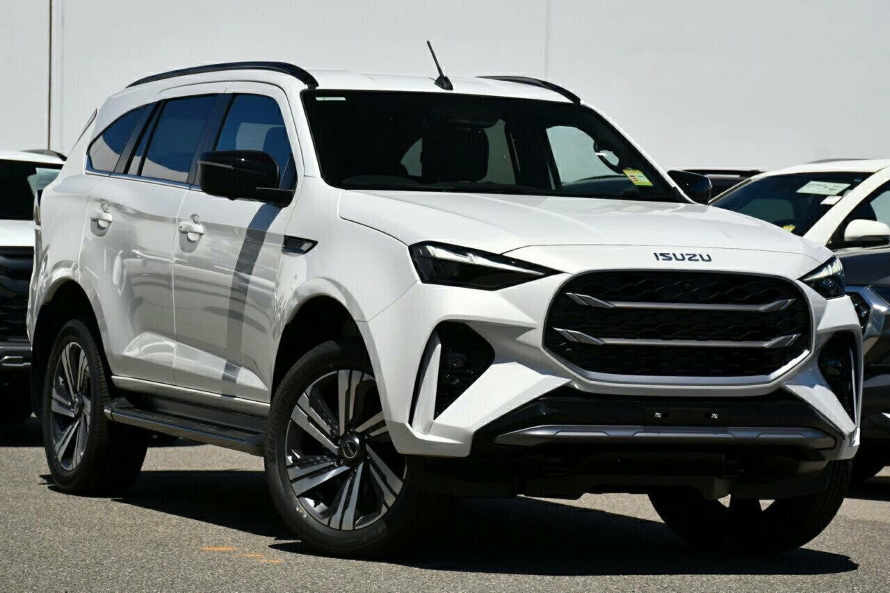 Isuzu Mu-x image 1