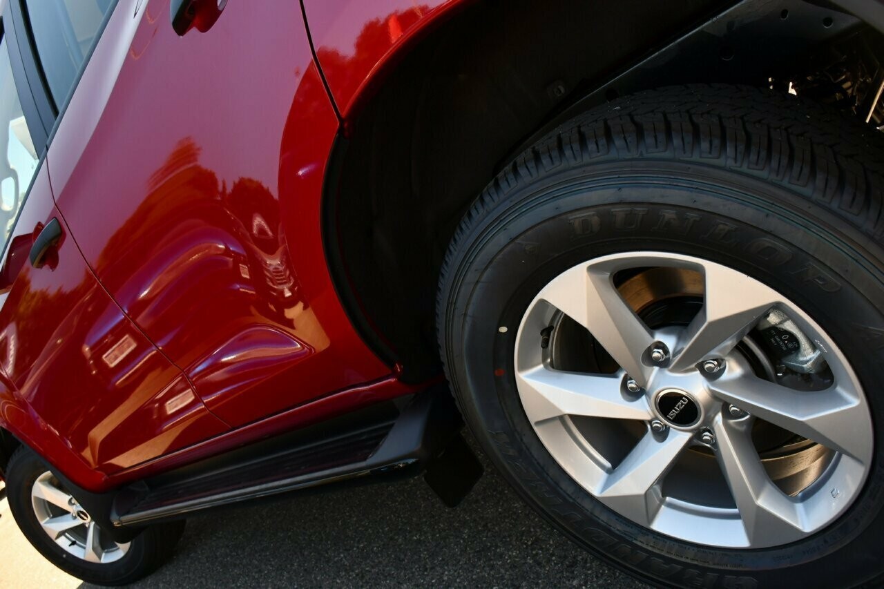 Isuzu Mu-x image 4