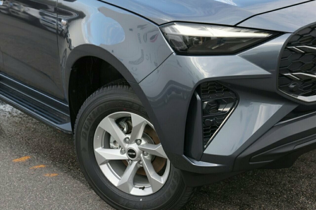 Isuzu Mu-x image 2