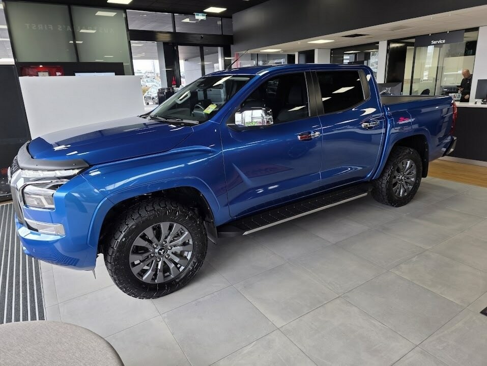 Mitsubishi Triton image 3