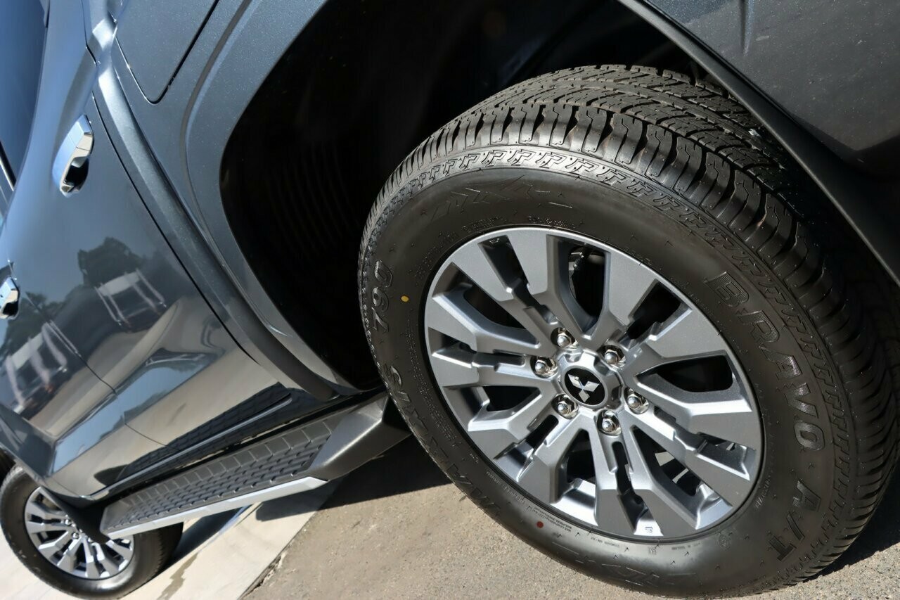 Mitsubishi Triton image 4