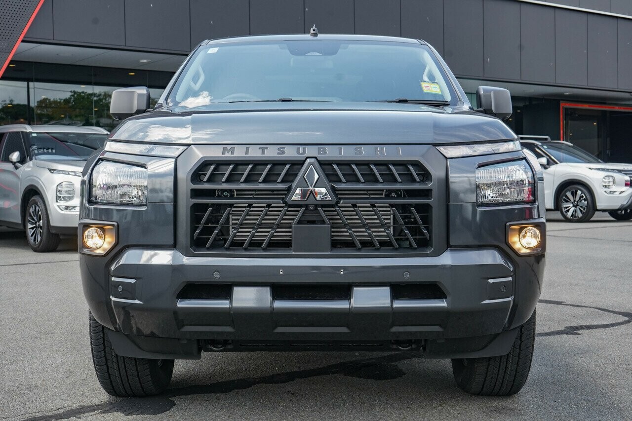 Mitsubishi Triton image 3