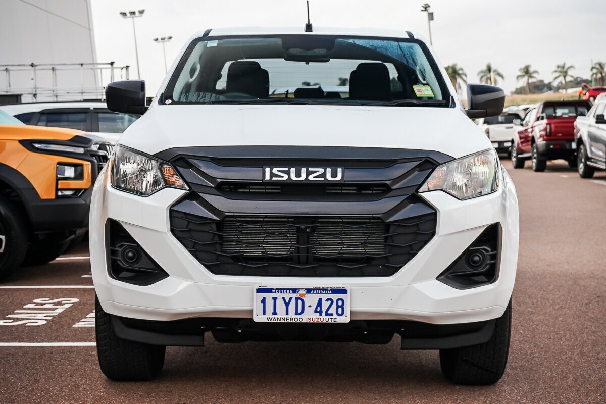 Isuzu N/a image 3