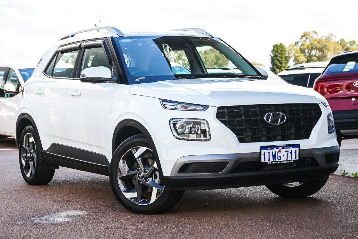 Hyundai Venue image 1