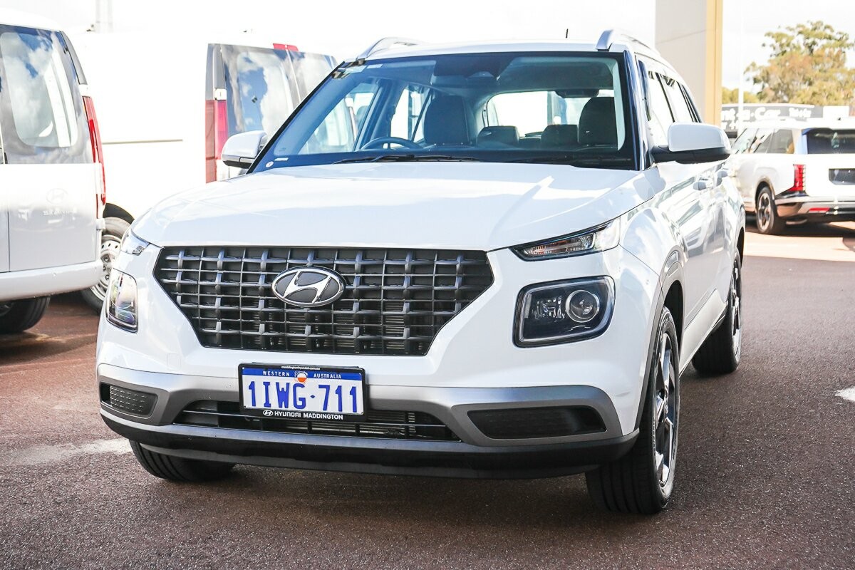 Hyundai Venue image 4