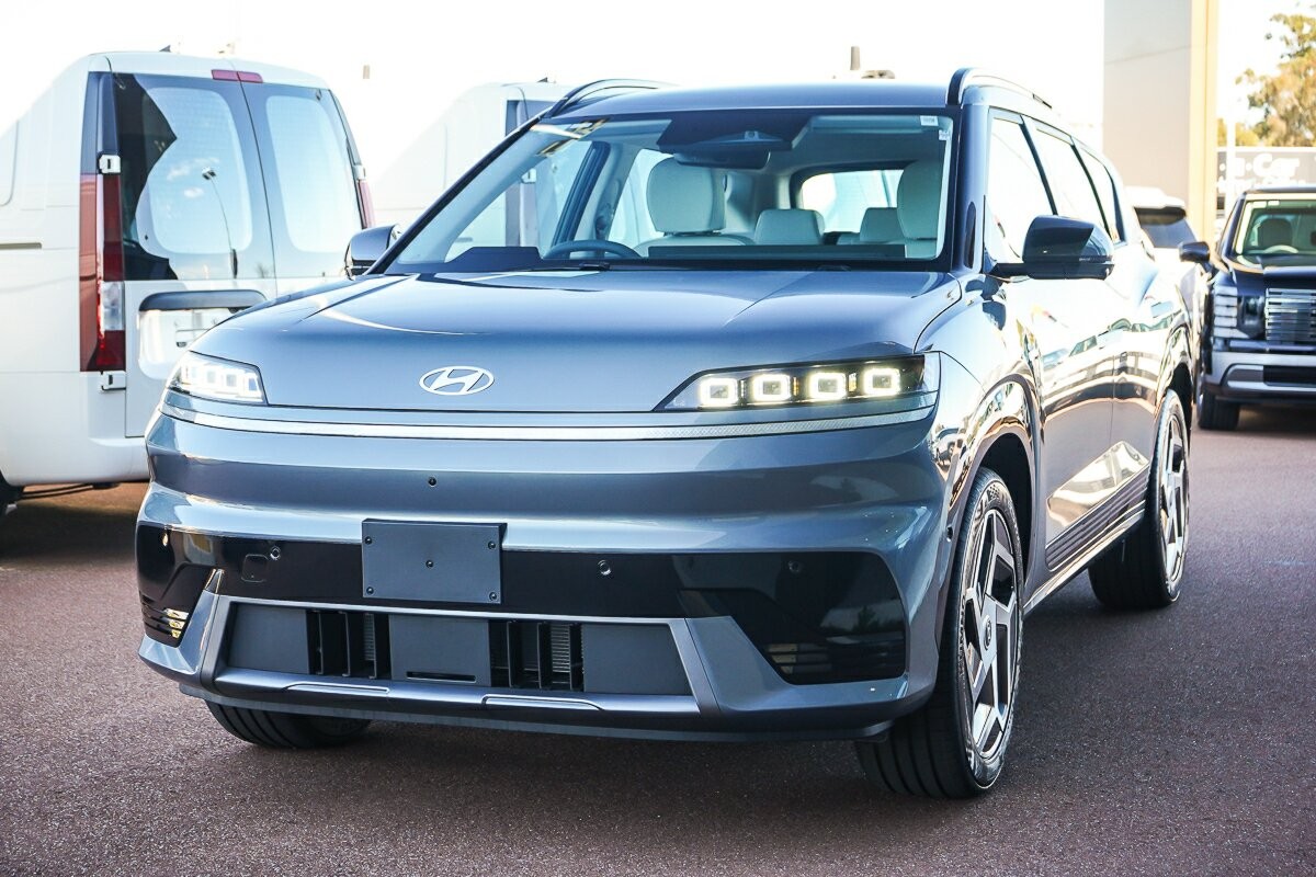Hyundai Elexio image 4