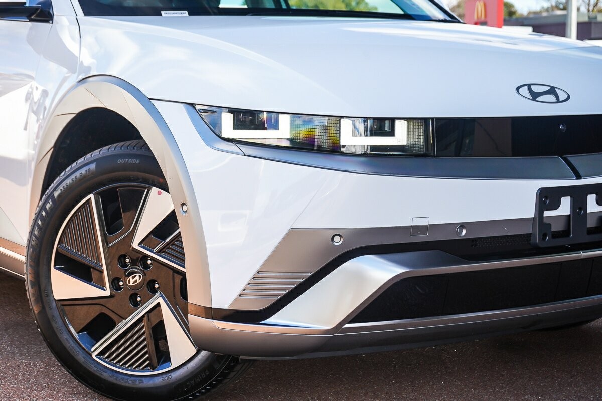 Hyundai Ioniq 5 image 2